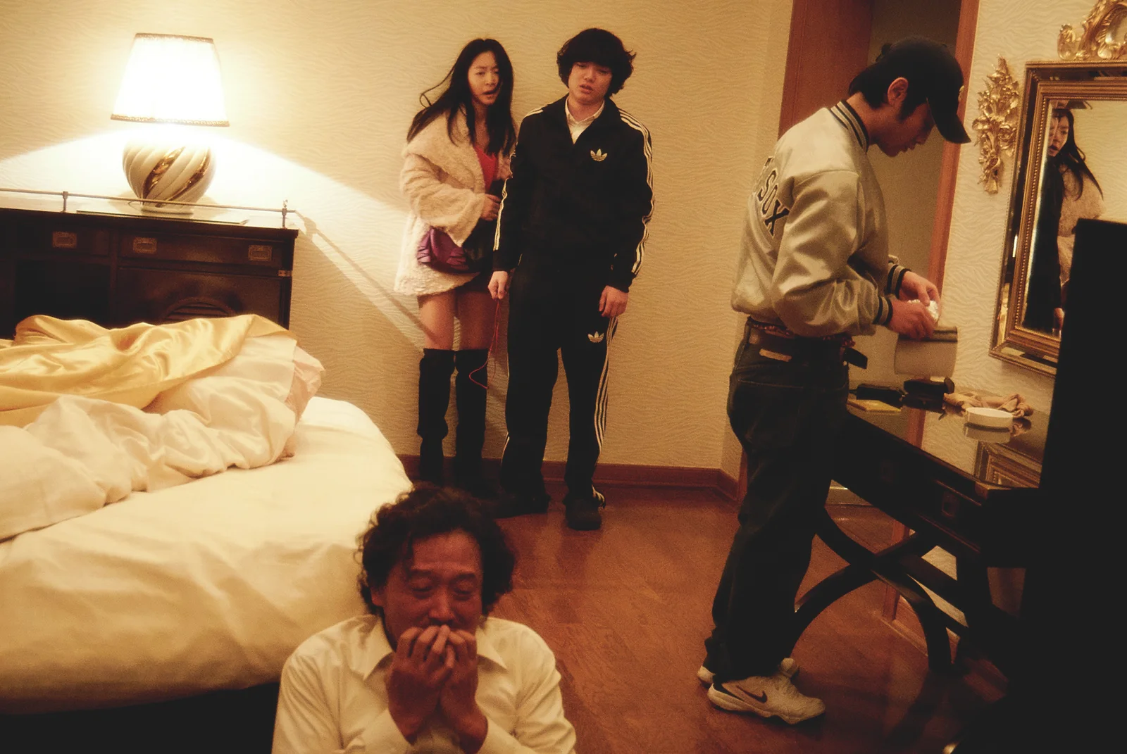 Kabukicho Love Hotel (2014) Shota Sometani, Lee Na-ra